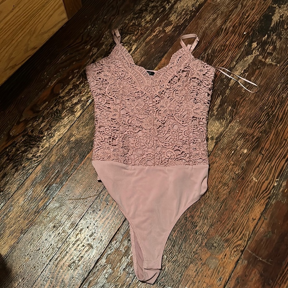 Dusty rose lace bodysuit